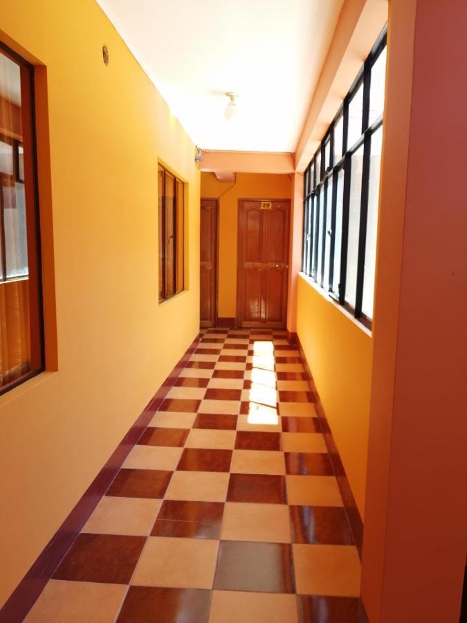 Olas Del Titicaca Backpackers Hostel Копакабана Екстериор снимка