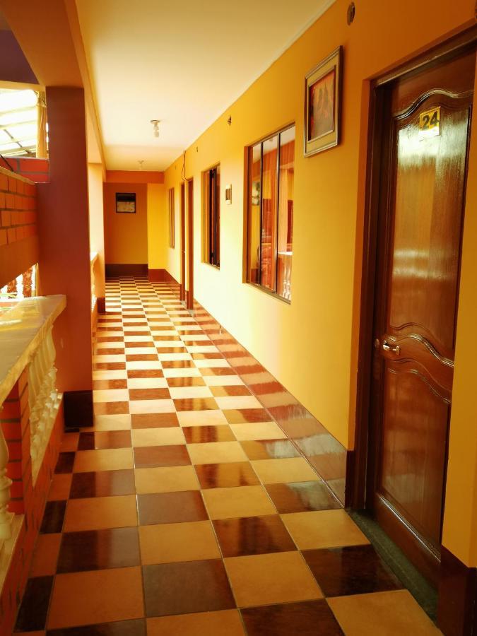 Olas Del Titicaca Backpackers Hostel Копакабана Екстериор снимка